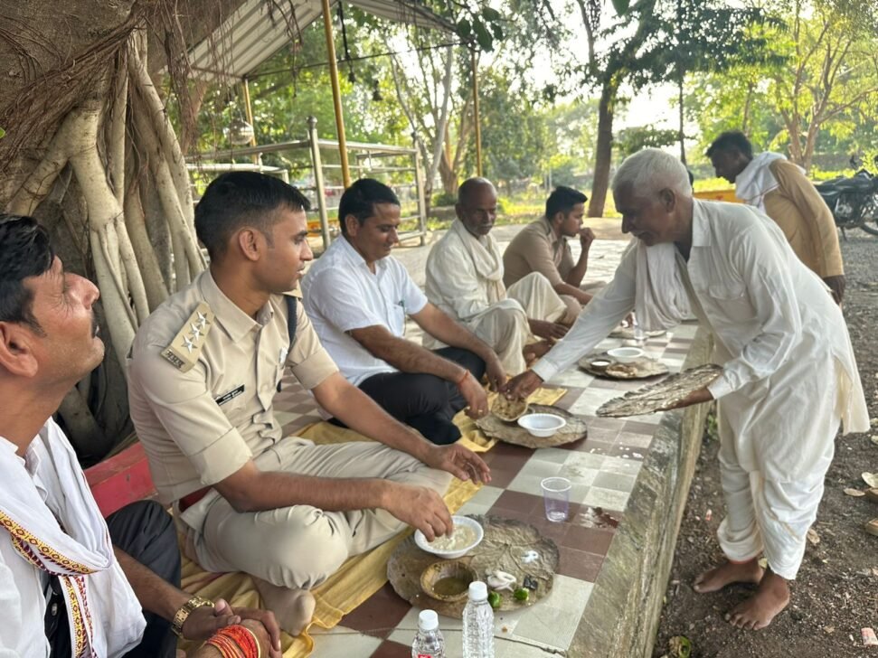 समझौते वाले हनुमान बाबा के दरबार में भंडारा ।